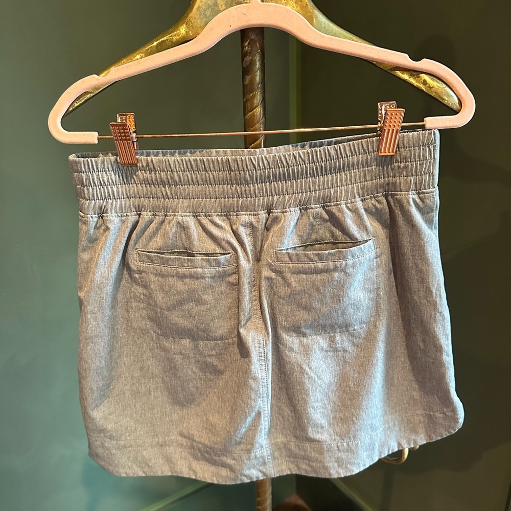 Kyodan Textured Gray Skirt - Picture 2 of 5